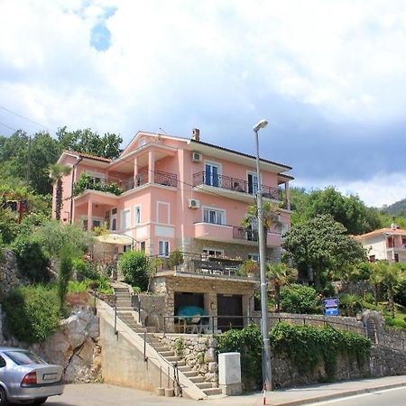 Apartments And Rooms By The Sea Medveja, Opatija - 2305 Lovran Ngoại thất bức ảnh