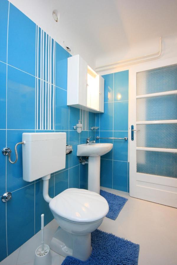 Apartments And Rooms By The Sea Medveja, Opatija - 2305 Lovran Ngoại thất bức ảnh