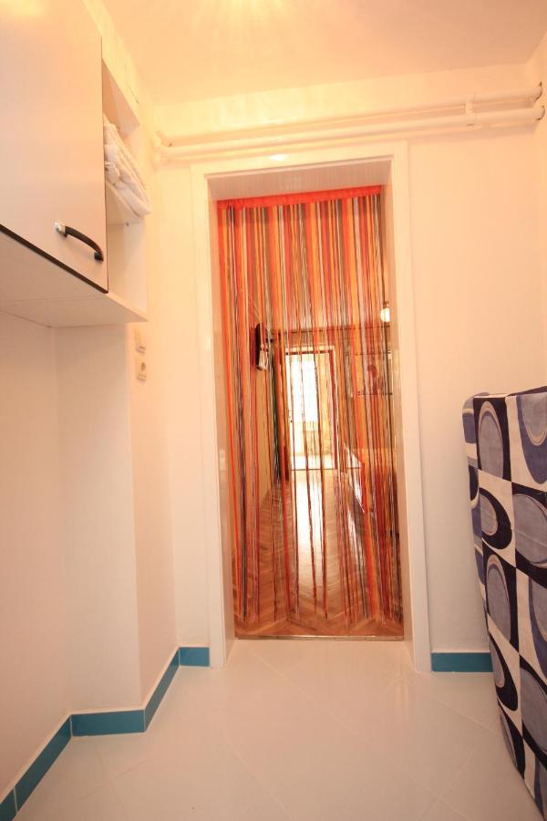 Apartments And Rooms By The Sea Medveja, Opatija - 2305 Lovran Ngoại thất bức ảnh